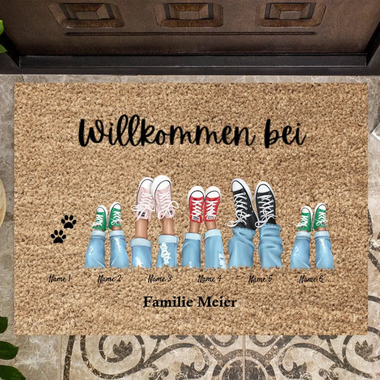 Välkommen till vår familj - Personlig dörrmatta för familjen (2-8 personer, barn & husdjur)