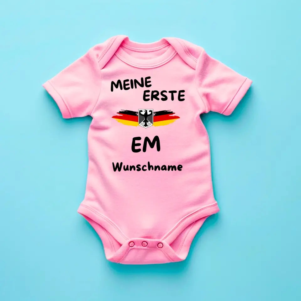 Meine Erste EM - Personalisierter Baby-Onesie/ Strampler, 100% Bio-Baumwolle Body