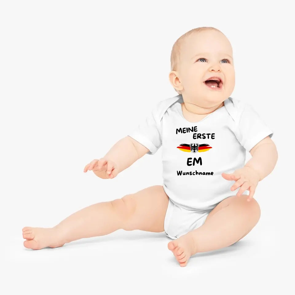 Meine Erste EM - Personalisierter Baby-Onesie/ Strampler, 100% Bio-Baumwolle Body