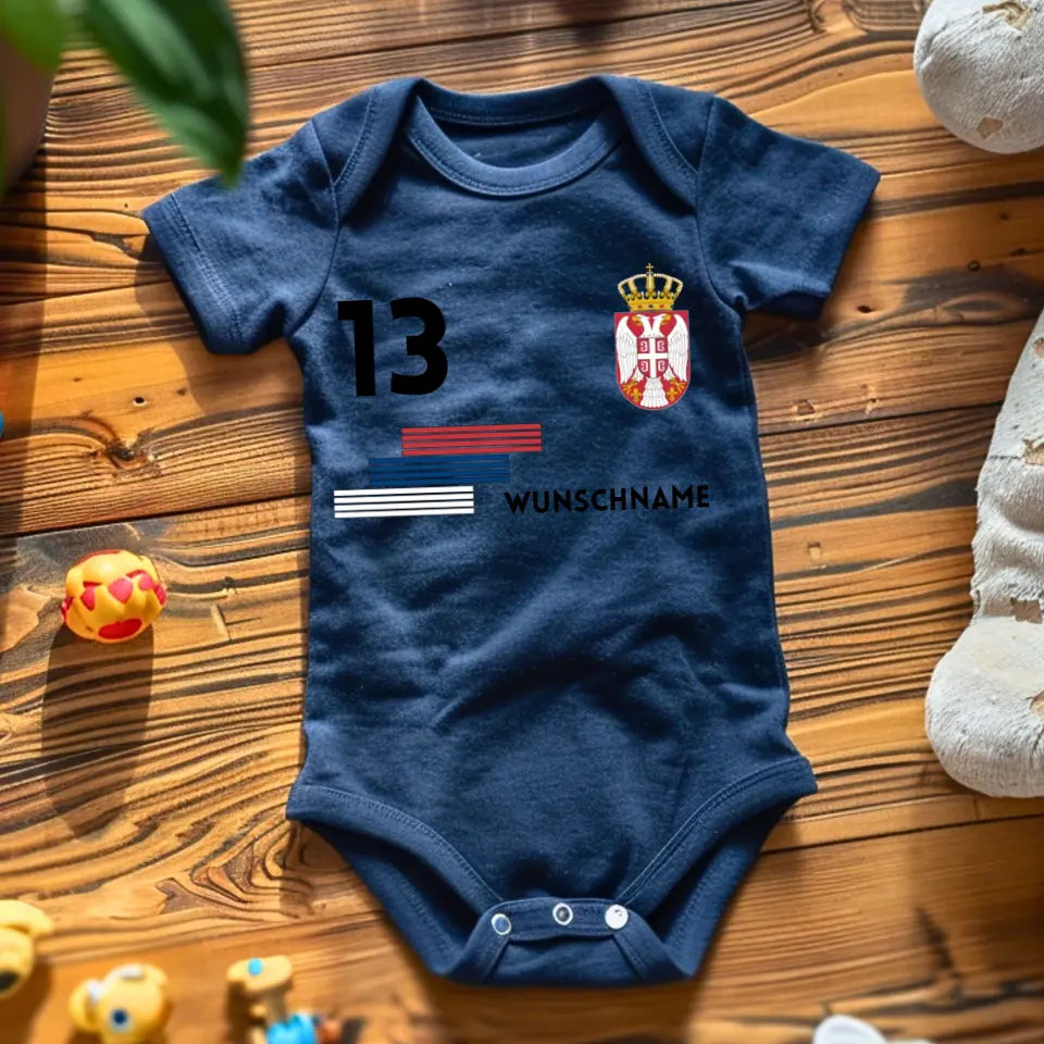 Fussball Serbien - Personalisierter Baby-Onesie/ Strampler, Trikot mit anpassbarem Namen und Trikotnummer, 100% Bio-Baumwolle Baby Body