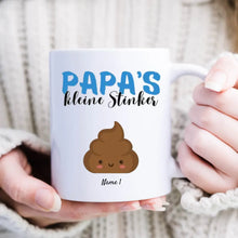 Ladda upp bild till gallerivisning, Papa&#39;s kleine Stinker - Personalisierte Tasse für Papa/Vater mit Kinder
