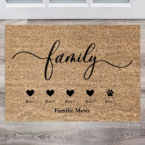 Familjens hjärtan - Personlig dörrmatta för familjen (2-8 personer, barn & hundar, katter)