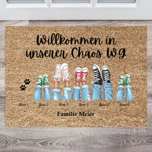 Ladda upp bild till gallerivisning, Unsere Chaos WG - Personalisierte Fußmatte (2-8 Personen, Kinder &amp; Haustiere)
