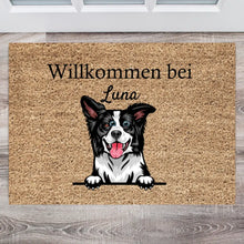 Ladda upp bild till gallerivisning, &quot;Hier wohnt&quot; Fußmatte mit Katze personalisiert (1-4 Katzen)
