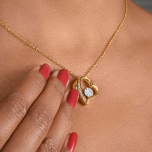 Indlæs billede til gallerivisning Liebe meines Lebens - Halskette mit Gold-Herzanhänger &amp; personalisierter Karte (Valentinstagsgeschenk)
