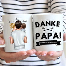 Ladda upp bild till gallerivisning, Danke Papa, ich bin echt gut geworden - Personalisierte Tasse für Väter (Vatertag 1-4 Kinder)
