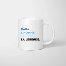 Ladda upp bild till gallerivisning, Papa, L&#39;homme, Le mythe, La légende - Mug personnalisé (Fête des pères, 1-4 enfants)
