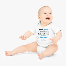 Indlæs billede til gallerivisning Mein gutes Aussehen von meinem ONKEL - Personalisierter Baby-Onesie/ Strampler, Geburt Onkel, Tante, Oma, Opa, 100% Bio-Baumwolle Body
