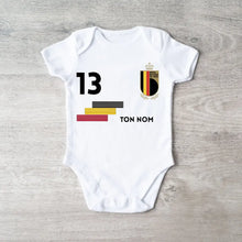 Ladda upp bild till gallerivisning, 2024 Maillot de foot Euro Belgique - Body bébé personnalisé avec prénom et numéro de maillot personnalisables, 100% coton bio
