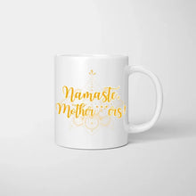 Ladda upp bild till gallerivisning, Namaste Yoga Freundinnen - Personalisierte Tasse Freundinnen/ Kolleginnen (1-3 Frauen)
