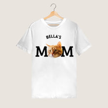 Ladda upp bild till gallerivisning, Haustier Mama - Personalisiertes T-Shirt mit Foto von deinem Fellfreund (Eigenes Bild hochladen)
