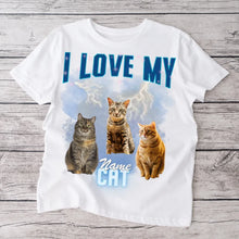 Ladda upp bild till gallerivisning, I love my Cat Vintage 90s - Personalisiertes Foto T-Shirt (100% Baumwolle, Unisex)
